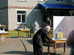 Голосование   проживающими  дома интерната